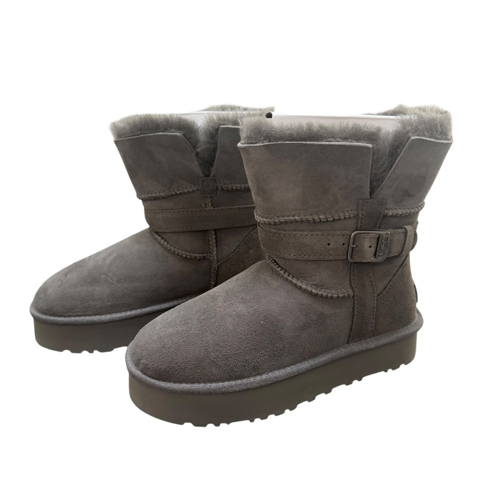 NIB Ugg Women's Gray Suede Boots Size 7